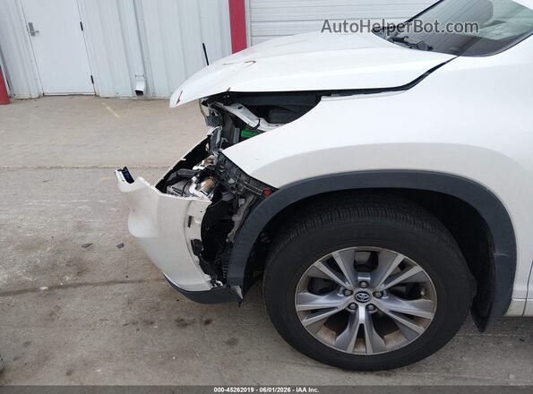 5TDBKRFH4GS259800 2016 TOYOTA HIGHLANDER Белый Вид спереди