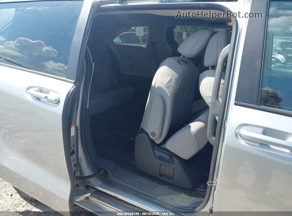5TDBRKEC0RS202098 2024 TOYOTA SIENNA Silver Вид наклейки з VIN-кодом