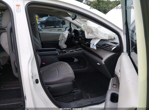 5TDBRKEC3NS102698 2022 TOYOTA SIENNA White Սալոնի դիմացի տեսք