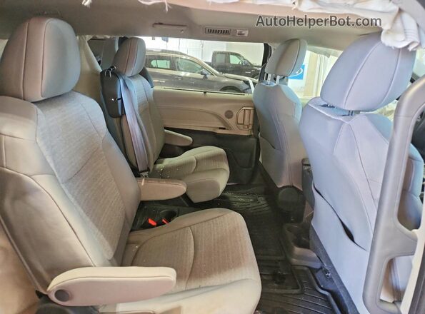 5TDBRKEC6RS210089 2024 TOYOTA SIENNA Серый 