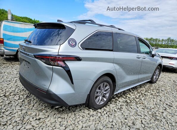 5TDBRKECXSS268339 2025 TOYOTA SIENNA Silver 