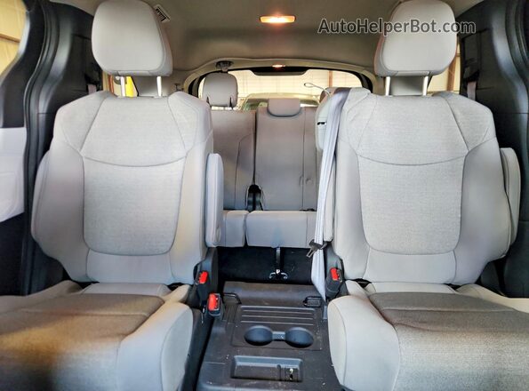 5TDBSKFC1SS206170 2025 TOYOTA SIENNA Gray Rear seats view