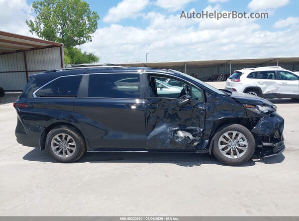 5TDBSKFC4SS225683 2025 TOYOTA SIENNA Black Vista interior trasera