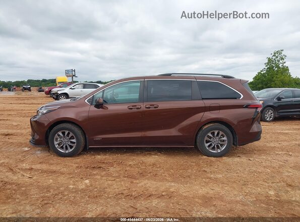 5TDBSKFC7MS010205 2021 TOYOTA SIENNA Brown Widok wnętrza 360 stopni