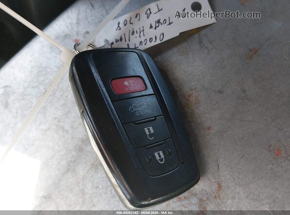 5TDBZRBH0MS135343 2021 TOYOTA HIGHLANDER White Dashboard view