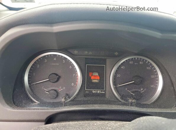 5TDBZRFH0KS733472 2019 TOYOTA HIGHLANDER White Սարքավորումների վահանակի տեսք