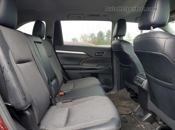5TDBZRFH1KS736090 2019 TOYOTA HIGHLANDER Maroon Вид задньої частини салону