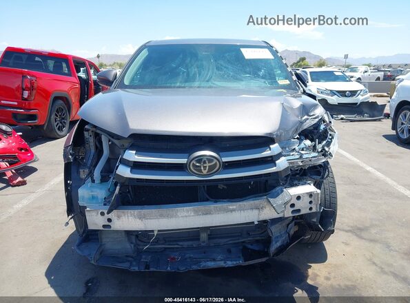 5TDBZRFH2HS483757 2017 TOYOTA HIGHLANDER Gray Vista interior trasera