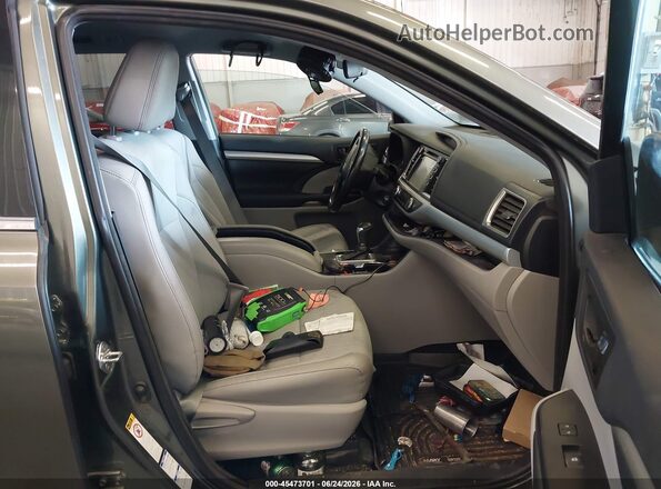 5TDBZRFH2JS880360 2018 TOYOTA HIGHLANDER Green წინა სალონის ხედი