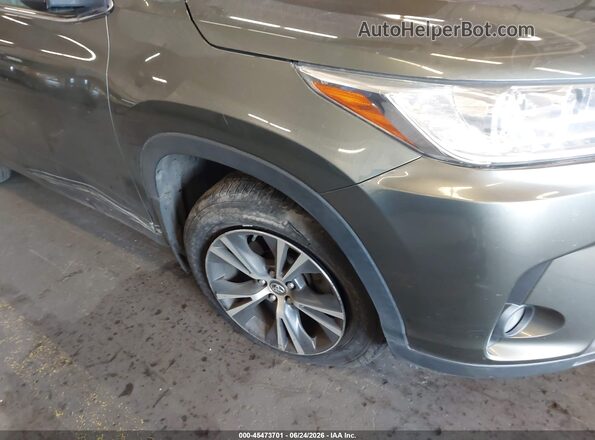 5TDBZRFH2JS880360 2018 TOYOTA HIGHLANDER Green წინა ხედი