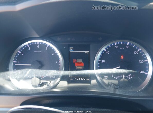5TDBZRFH3HS430131 2017 TOYOTA HIGHLANDER Белый Вид задних сидений