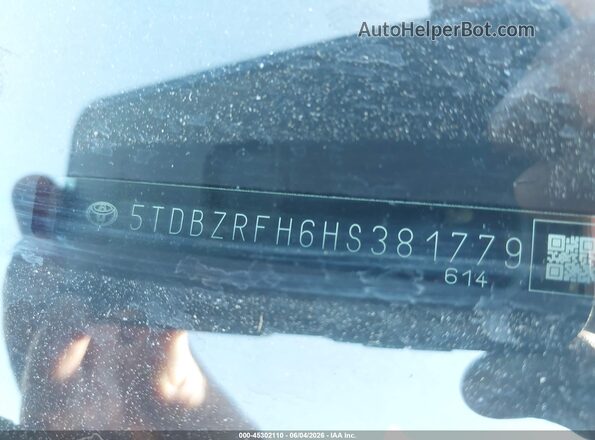 5TDBZRFH6HS381779 2017 TOYOTA HIGHLANDER Black 