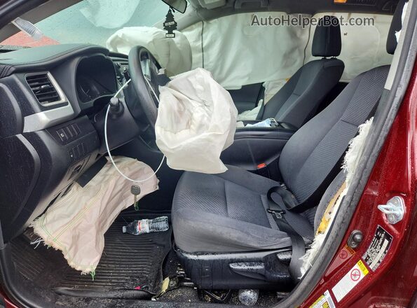 5TDBZRFH7HS374355 2017 TOYOTA HIGHLANDER Red Widok wnętrza z przodu