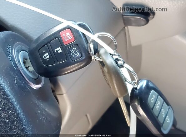 5TDBZRFH8HS391150 2017 TOYOTA HIGHLANDER Gray Vista del salpicadero