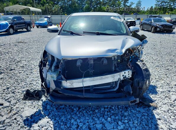 5TDBZRFH8HS431016 2017 TOYOTA HIGHLANDER Silver Front view