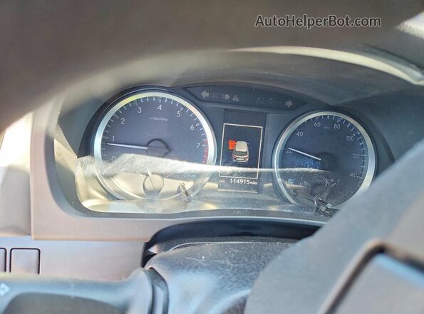 5TDBZRFH8HS431016 2017 TOYOTA HIGHLANDER Silver Instrument cluster view