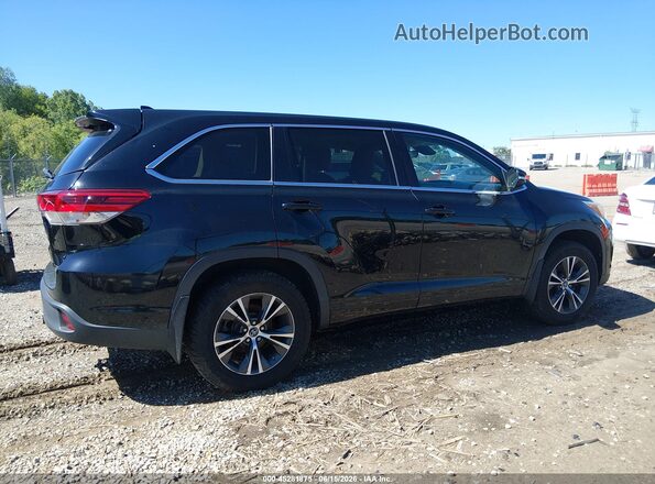 5TDBZRFH8JS493103 2018 TOYOTA HIGHLANDER Black უკანა სალონის ხედი