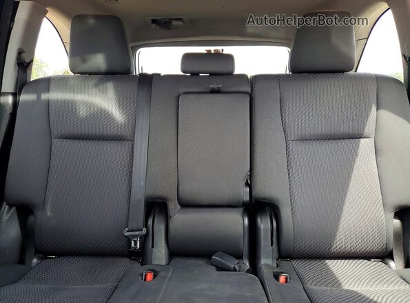 5TDBZRFH8JS817683 2018 TOYOTA HIGHLANDER Black 