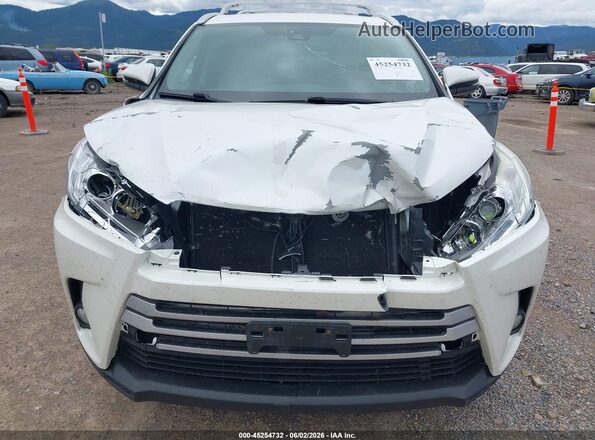 5TDBZRFH9JS804991 2018 TOYOTA HIGHLANDER White ხელსაწყოთა პანელის ხედი