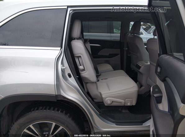 5TDBZRFHXHS399492 2017 TOYOTA HIGHLANDER Silver Widok naklejki z numerem VIN