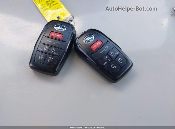 5TDCSKFC1RS109260 2024 TOYOTA SIENNA Silver Dashboard view