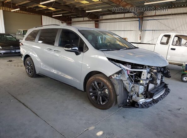 5TDCSKFC1SS176768 2025 TOYOTA SIENNA Gray Передня права чверть