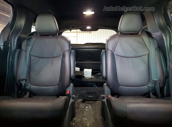 5TDCSKFC1SS176768 2025 TOYOTA SIENNA Gray Вид задніх сидінь