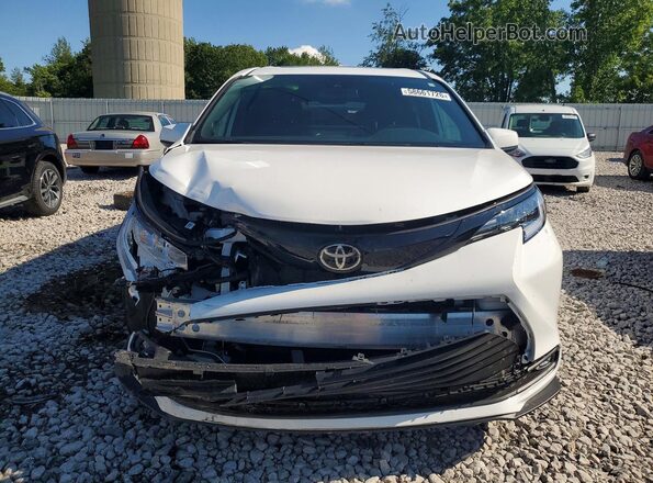 5TDCSKFC2TS229530 2026 TOYOTA SIENNA White Front view