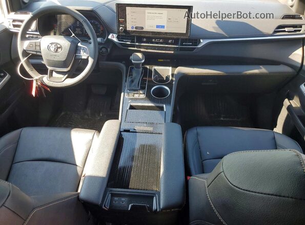 5TDCSKFC2TS229530 2026 TOYOTA SIENNA White Dashboard view