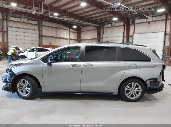 5TDCSKFC4PS084352 2023 TOYOTA SIENNA Silver 