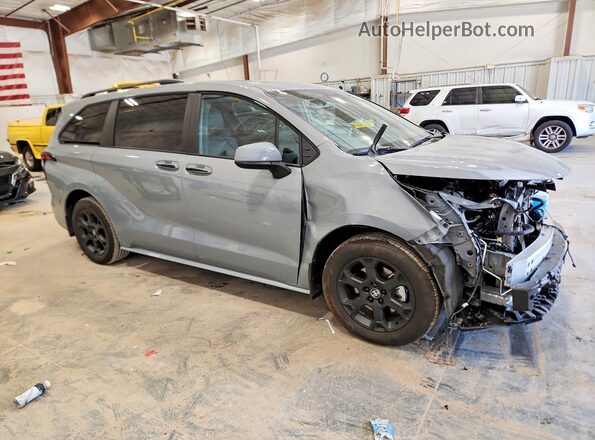 5TDCSKFC6TS247576 2026 TOYOTA SIENNA Gray Przód prawy