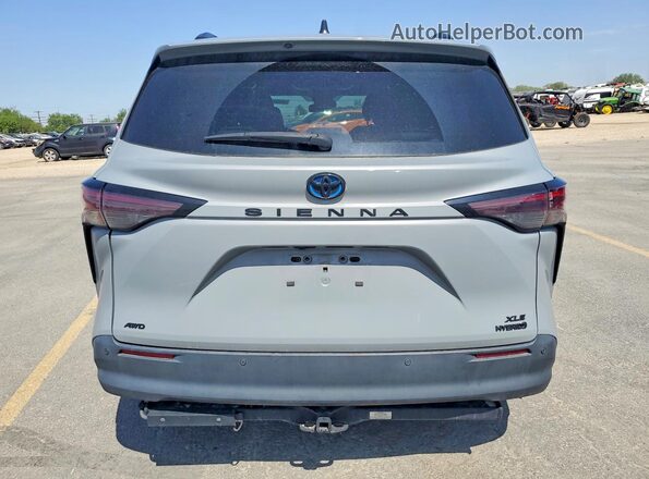 5TDCSKFC9RS118126 2024 TOYOTA SIENNA Gray Вид ззаду