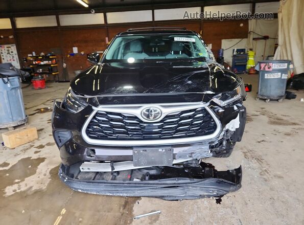 5TDCZRBHXMS058128 2021 TOYOTA HIGHLANDER Black Widok z przodu