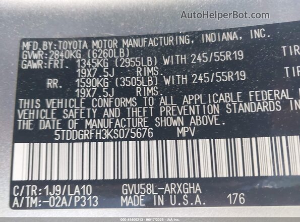 5TDDGRFH3KS075676 2019 TOYOTA HIGHLANDER HYBRID Silver Engine compartment view