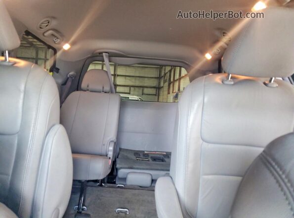 5TDDK3DC3GS137801 2016 TOYOTA SIENNA Silver Հետևի նստատեղերի տեսք