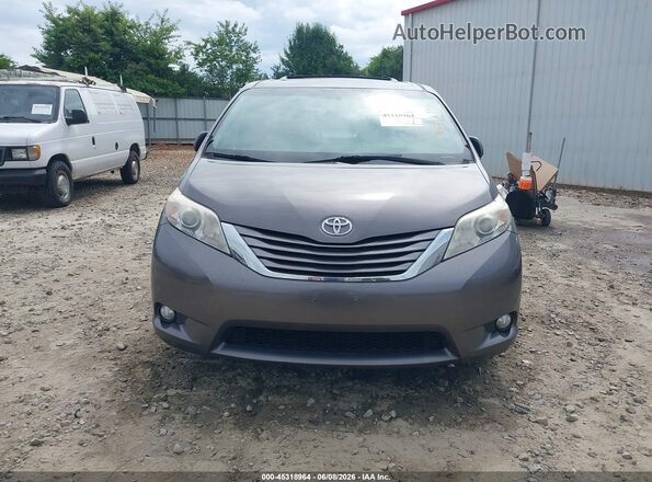 5TDDK3DC4GS143395 2016 TOYOTA SIENNA Gray ხელსაწყოთა პანელის ხედი
