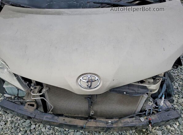 5TDDK3DC5GS142708 2016 TOYOTA SIENNA Gold უკანა სალონის ხედი