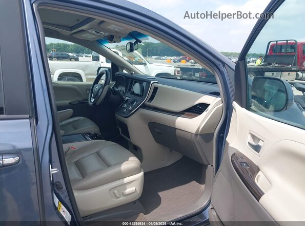 5TDDK3DC5GS145141 2016 TOYOTA SIENNA Light Blue Widok wnętrza z przodu