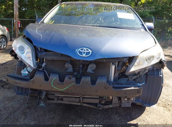5TDDK3DC8GS145120 2016 TOYOTA SIENNA Light Blue Vista frontal