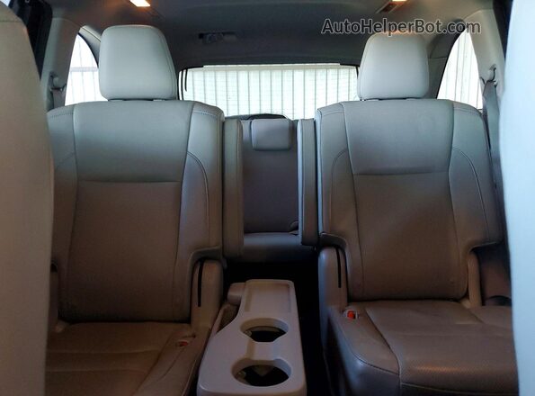 5TDDKRFH3GS286110 2016 TOYOTA HIGHLANDER Blue Widok tylnych siedzeń