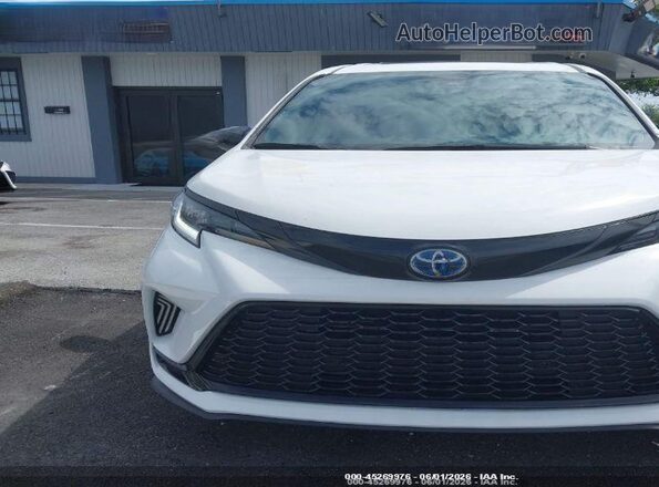 5TDDRKEC3RS210558 2024 TOYOTA SIENNA White Widok zestawu wskaźników