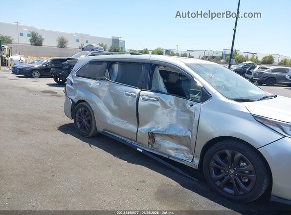 5TDDRKEC9MS039341 2021 TOYOTA SIENNA Silver Front view