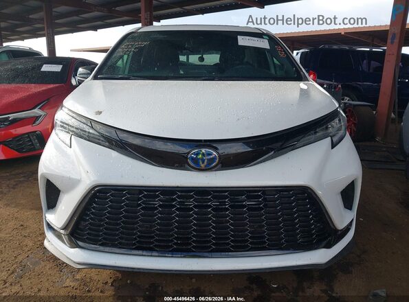 5TDDSKFC0SS180671 2025 TOYOTA SIENNA White ხელსაწყოთა პანელის ხედი