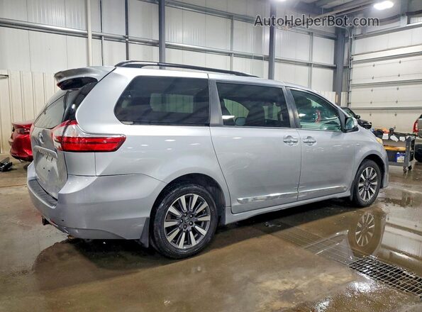 5TDDZ3DC0JS203837 2018 TOYOTA SIENNA Серебряный Задняя правая четверть
