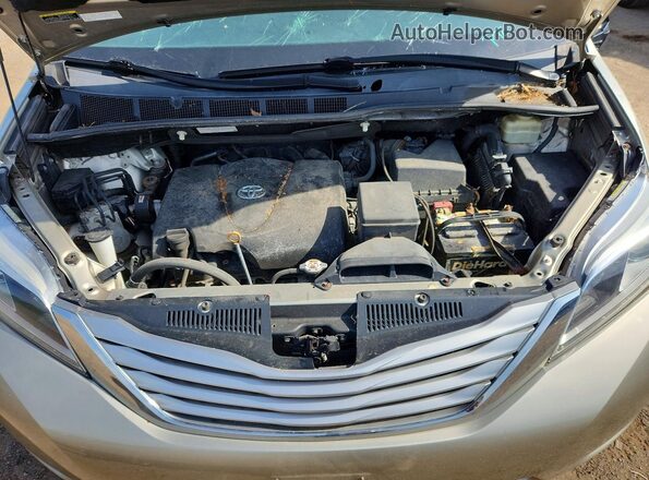 5TDDZ3DC1HS154108 2017 TOYOTA SIENNA Tan Սալոնի հետևի տեսք