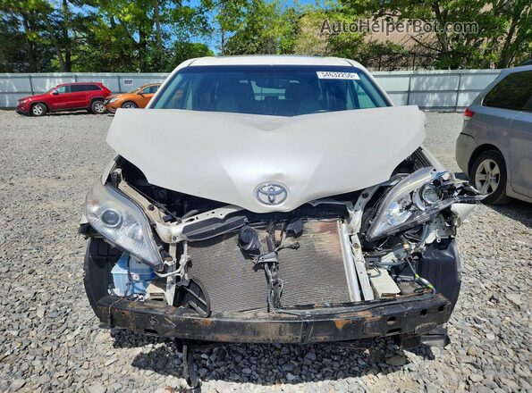 5TDDZ3DC2HS150827 2017 TOYOTA SIENNA White Դիմացի տեսք