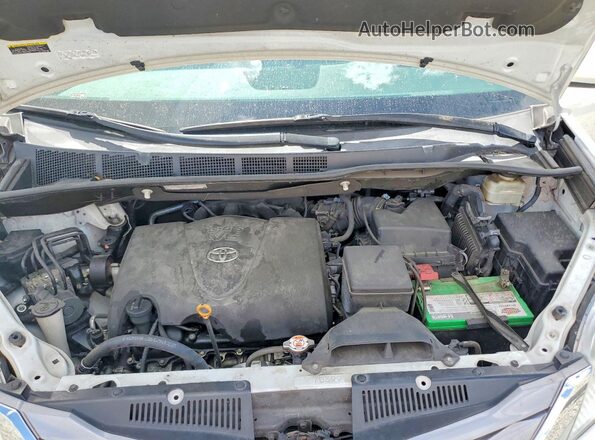 5TDDZ3DC2HS183102 2017 TOYOTA SIENNA White ძრავის განყოფილების ხედი