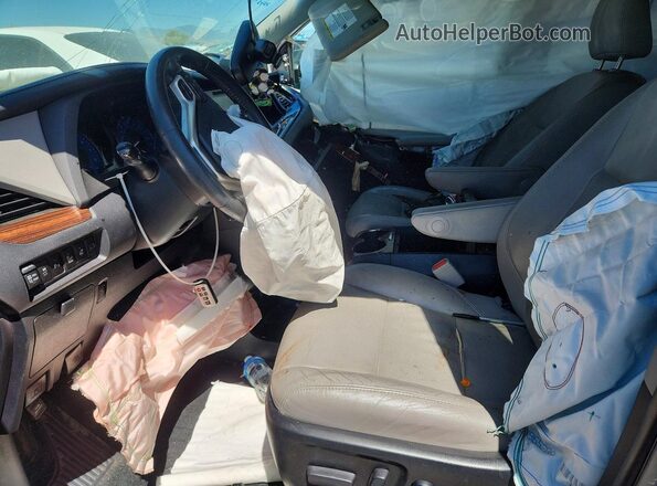 5TDDZ3DC3HS186929 2017 TOYOTA SIENNA Charcoal Front interior view