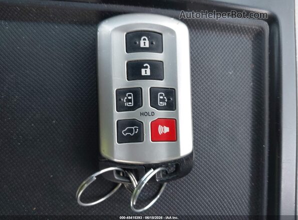 5TDDZ3DC3JS192056 2018 TOYOTA SIENNA Gray Widok deski rozdzielczej