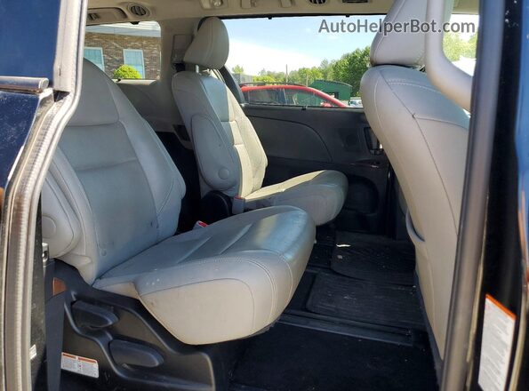 5TDDZ3DC8HS155322 2017 TOYOTA SIENNA Black 